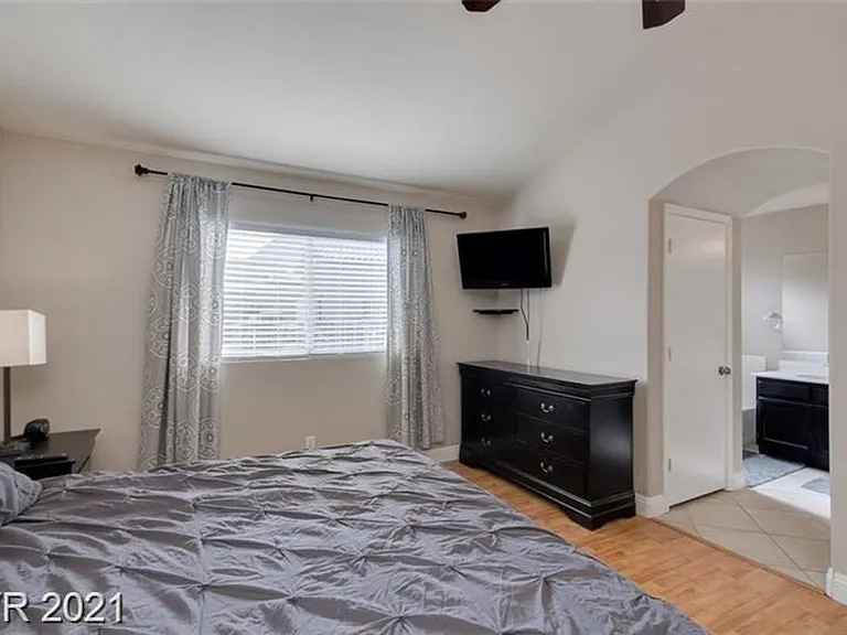 437 Waterwheel Falls Dr — Photo 17