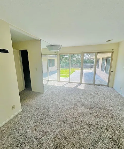 2441 Dresden Pl — Photo 32