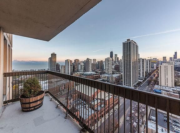 2nd image of 1660 N La Salle Dr APT 3014