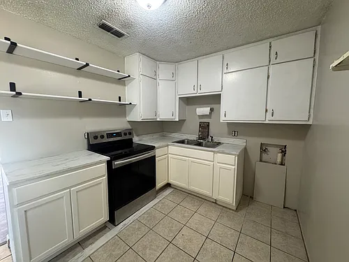 459 Bowie St Photo 1