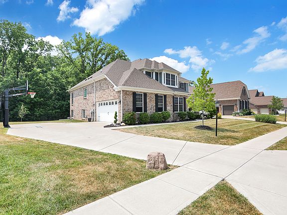 3rd image of 5229 Sweetwater Dr