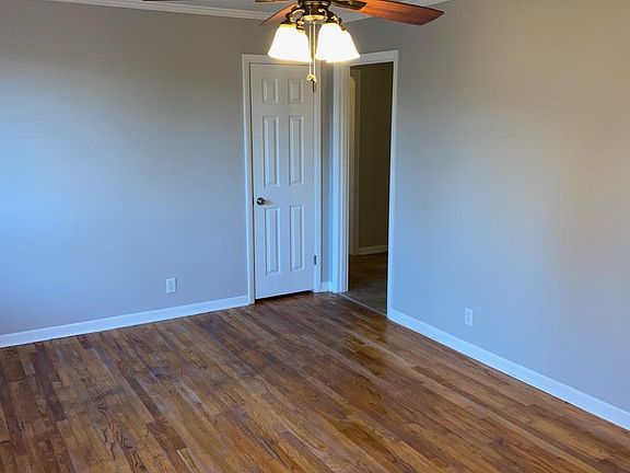3rd image of 11240 Hillwood Dr SE