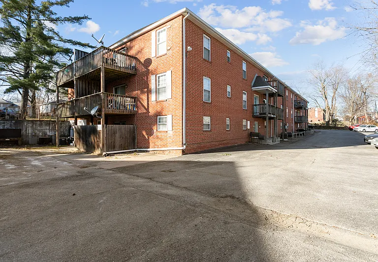 8325 Lowell Ave #4 — Photo 10
