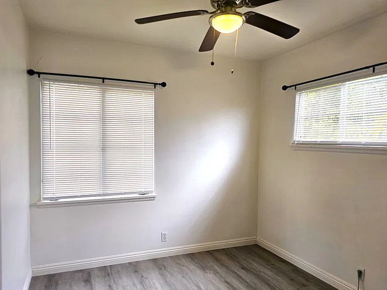56 N Parkwood Ave #2 — Photo 1
