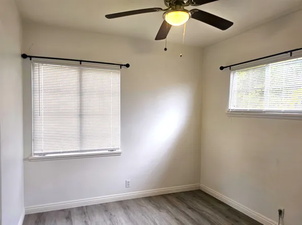 56 N Parkwood Ave APT 2, Pasadena, CA 91107