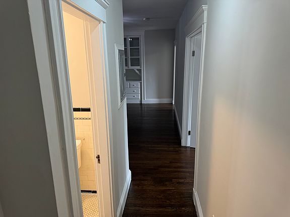 3rd image of 3 Mount Vernon St APT 4