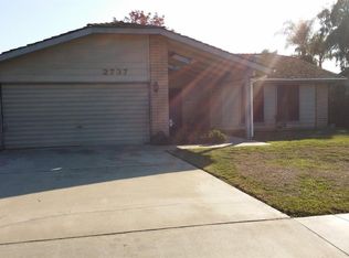 2737 W Victor Ave, Visalia, CA 93277