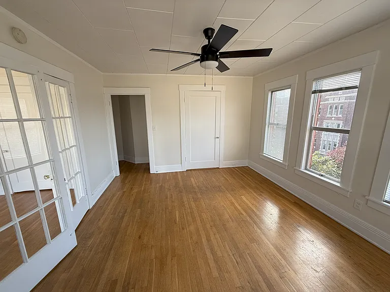 Glen Ellen Apartments — Photo 5