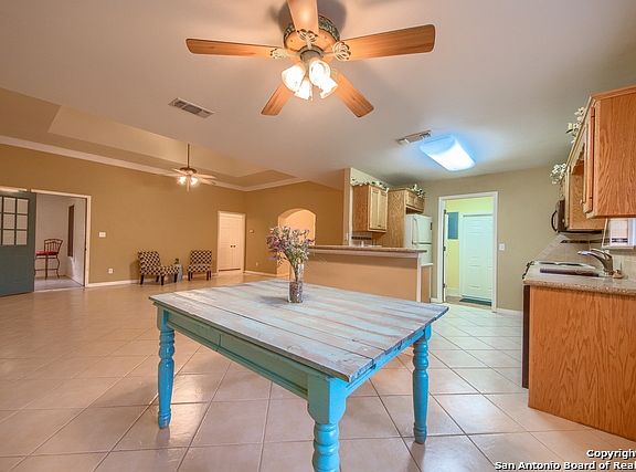 3rd image of 1622 Devin Dr