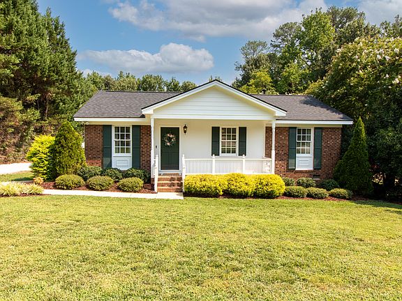 3rd image of 5609 Alta Vista Ct