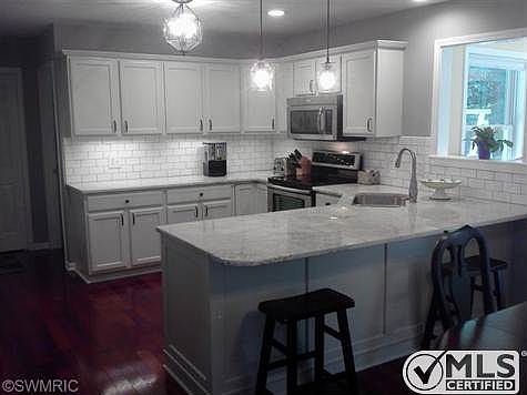 5th image of 2581 Talltimber Ct SE