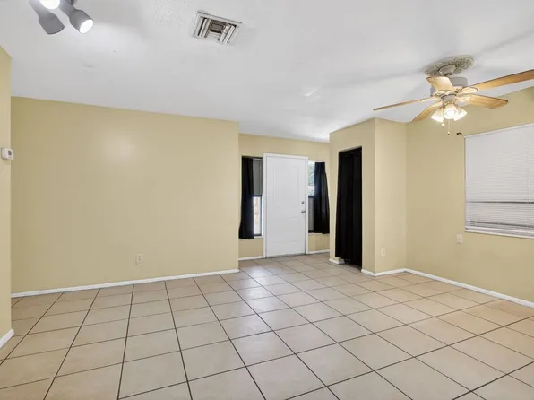 4487 Wheatley St, Orlando, FL 32811