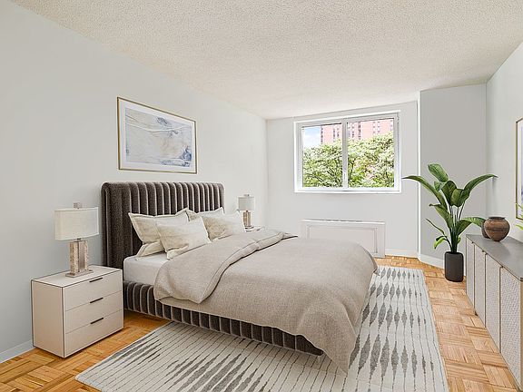 4th image of 200 E 94th St APT 223