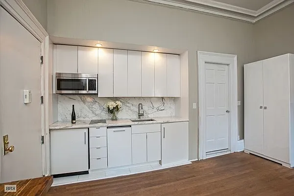 Rented by Brown Harris Stevens | media 18