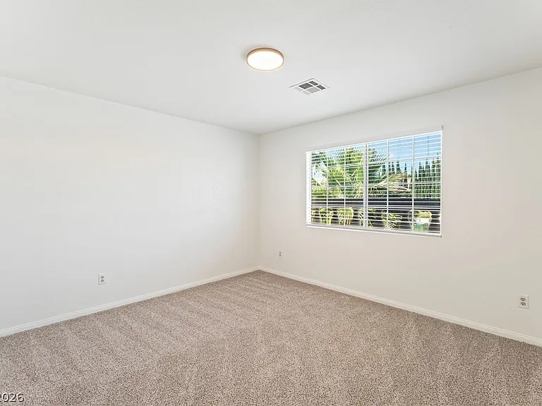 9417 Low Tide Ct — Photo 44