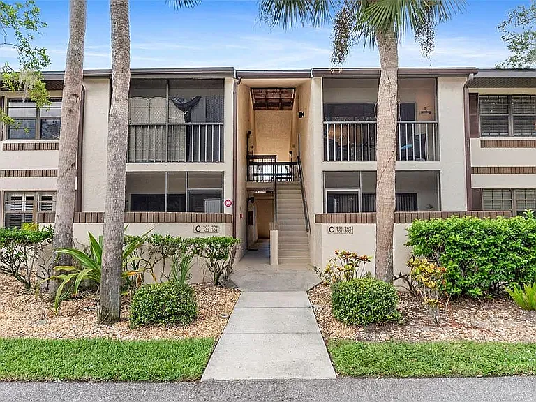 19505 Quesada Ave