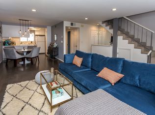 14332 Dickens St UNIT 3, Sherman Oaks, CA 91423