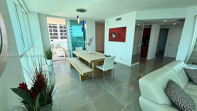 101 S Fort Lauderdale Beach Blvd #707 — Photo 8