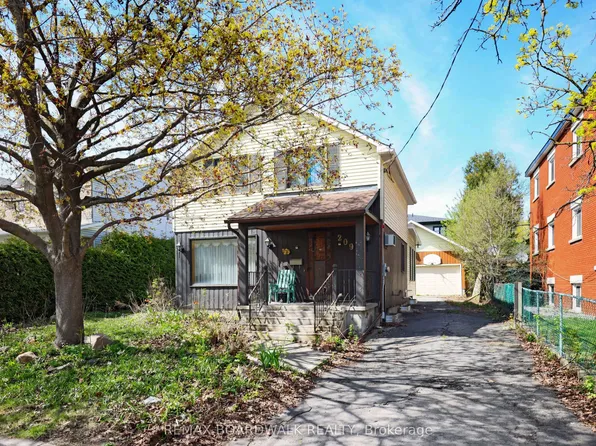 209 Glynn Ave, Ottawa, ON K1K 1S4