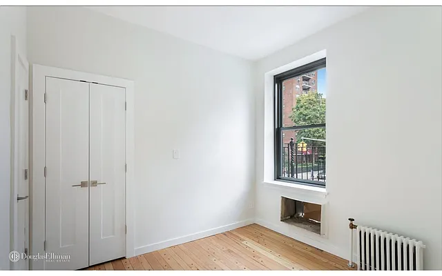 Rented by Douglas Elliman | media 27