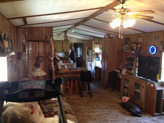 3rd image of 1485 Lilac Ln