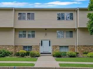 25 College Avenue #111, Nanuet, NY 10954