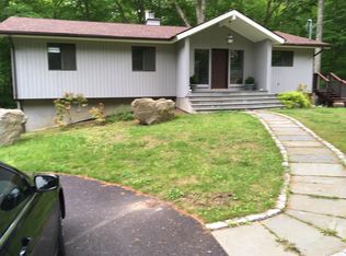 331 Salem Rd, Pound Ridge, NY 10576