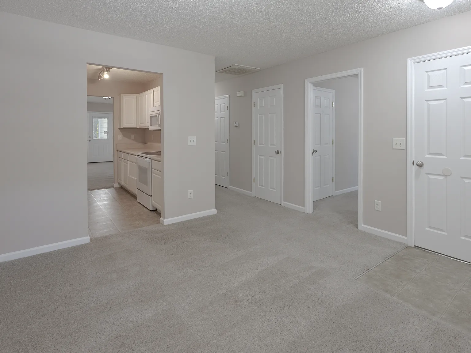7955 Vermont Rd — Photo 4