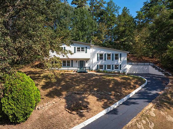 2nd image of 3633 Leslie Ann Rd