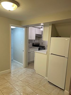 5th image of 2222 Ryder St #2
