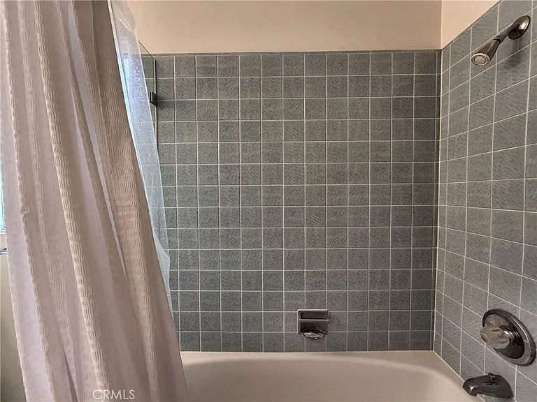 28845 Briarhurst Dr — Photo 34
