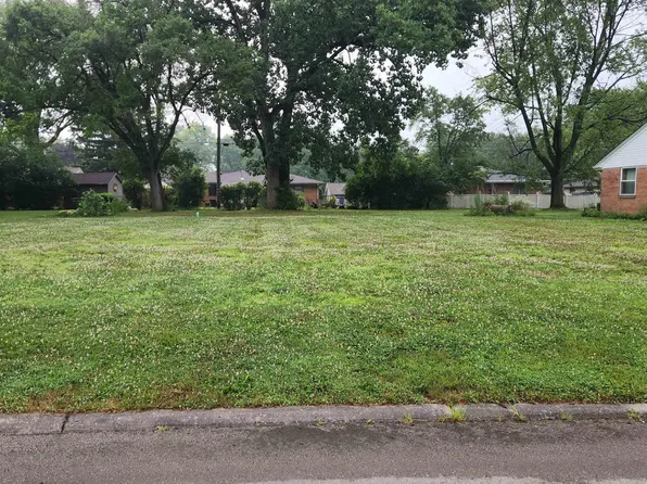 1808 N Winthrop Rd, Muncie, IN 47304