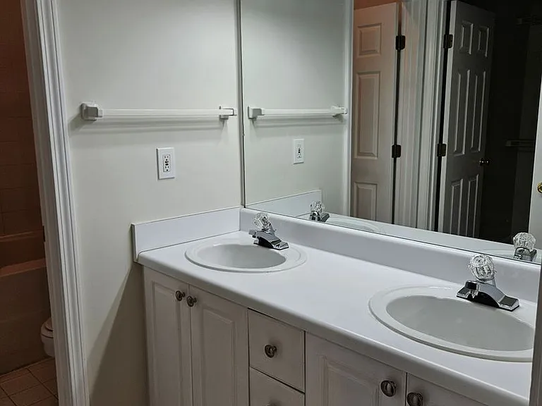 510 Spring Heights Ln SE — Photo 8