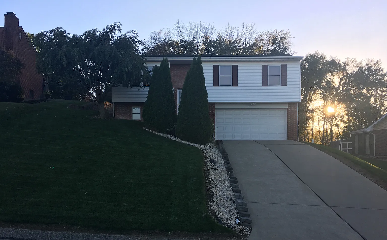 407 Highland Dr photo 1