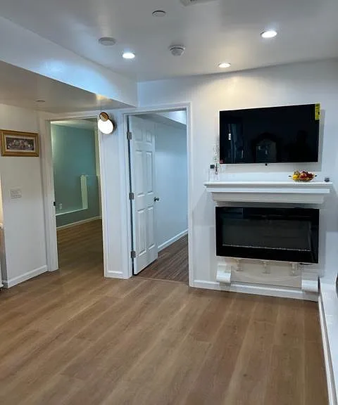 647 Masonic Ave #A — Photo 4