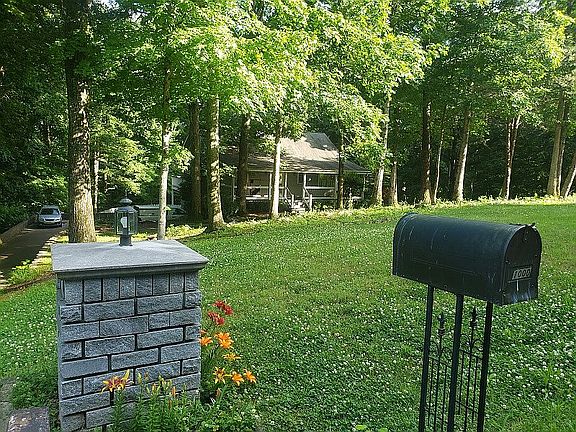 3rd image of 1000 Blackburn Dr