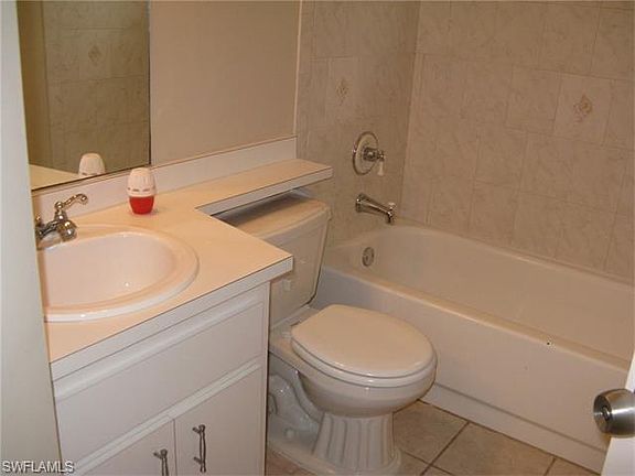 3rd image of 1214 SW 36th St