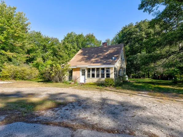 351 Ossipee Trail W, Standish, ME 04084
