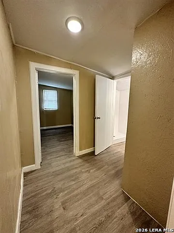314 N Nueces #C — Photo 7