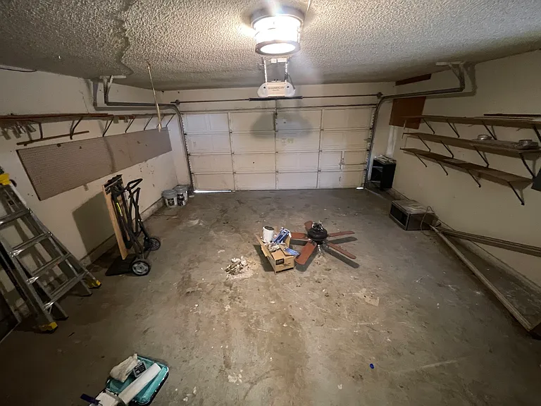 813 E Indianapolis St — Photo 19