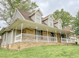 1468 E Marks Ct, Springfield, MO 65803
