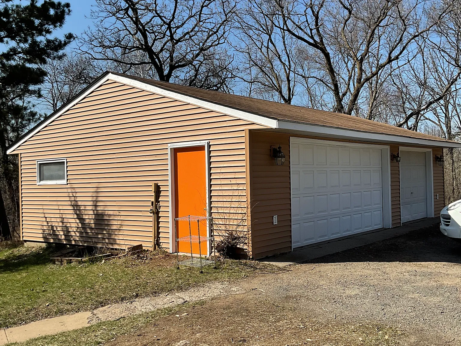 5 bed, 2150 sqft, $2,900 — Photo 4