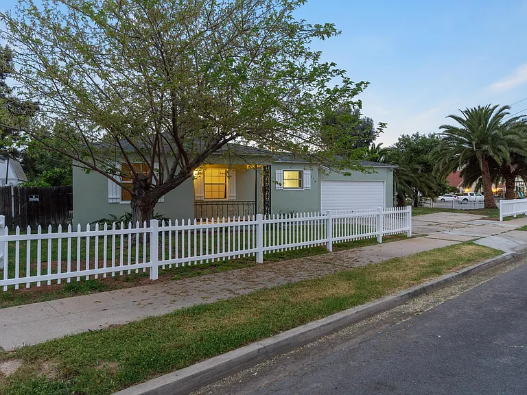 514 Prescott Ave — Photo 23