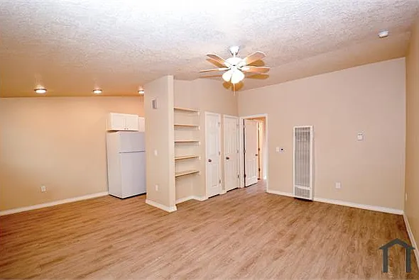 1335 Ortiz Dr SE — Photo 7