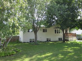1404 S 17th St, Prairie Du Chien, WI 53821