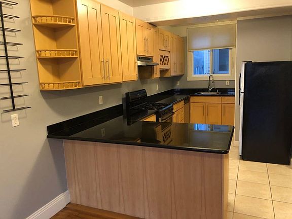 5th image of 1280 Grove St APT 204