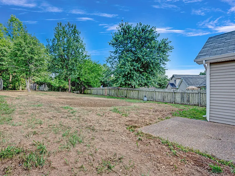 2712 Riverbend Dr — Photo 14
