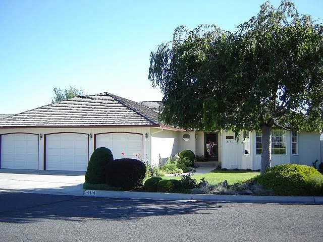 5404 Pear Butte Dr photo 1