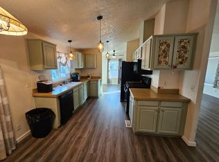 8225 Aztec Ln, Sacramento, CA 95828