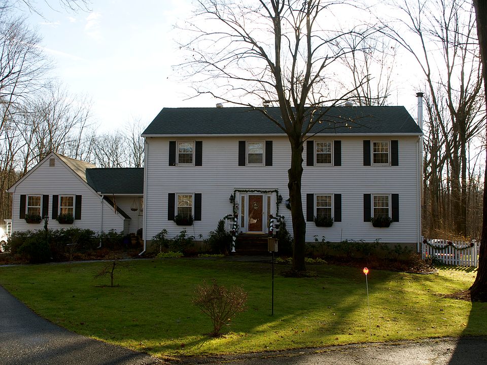 1st image of 11 Church St